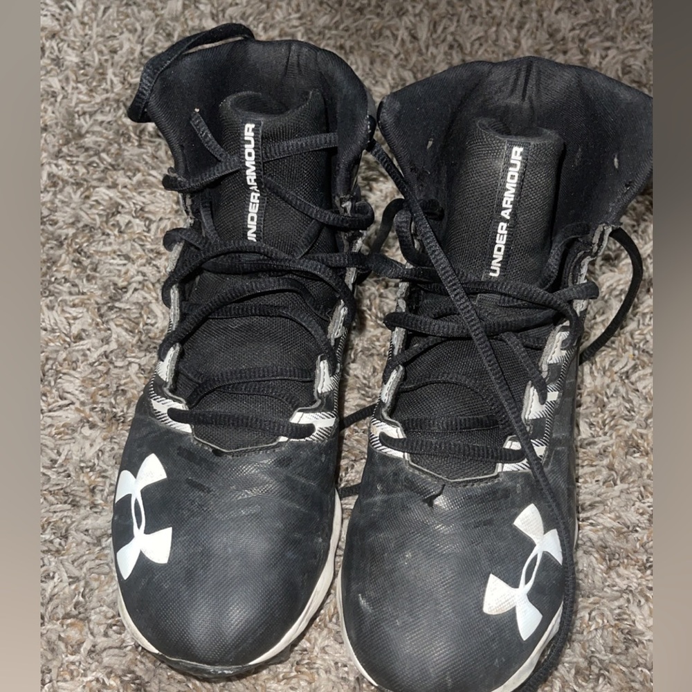 YOUTH football Cleats!!